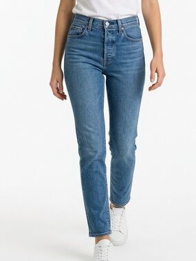 Levis Wedgie Straight High Rise Button Fly Blue Jeans 27x28 34964-0073